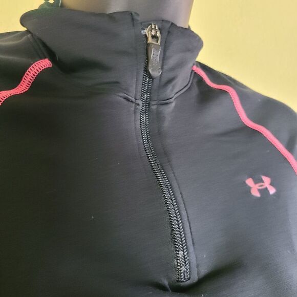 Under Armour Semi-Fitted Athletic Top - Picture 2 of 7